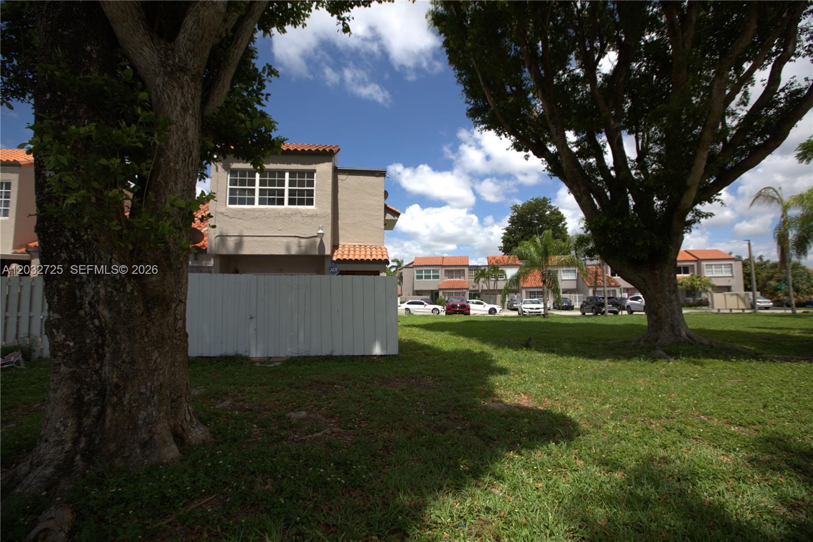 SUNSET HARBOUR SEC IV - Residential Lease