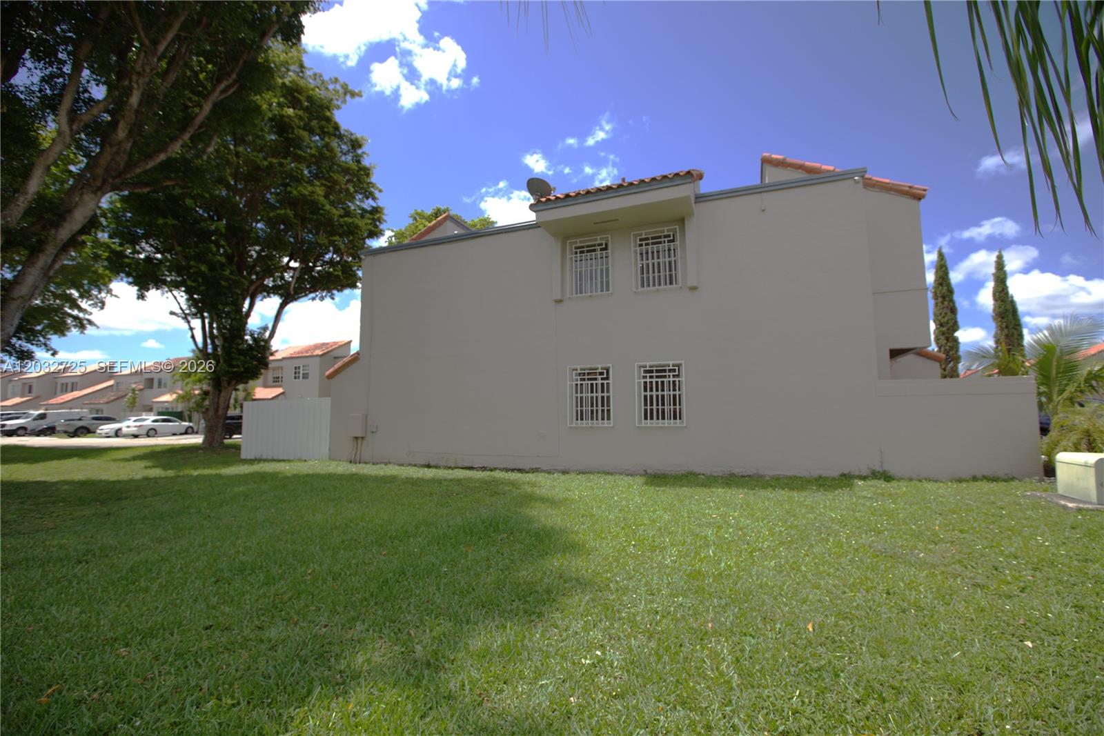 SUNSET HARBOUR SEC IV - Residential Lease