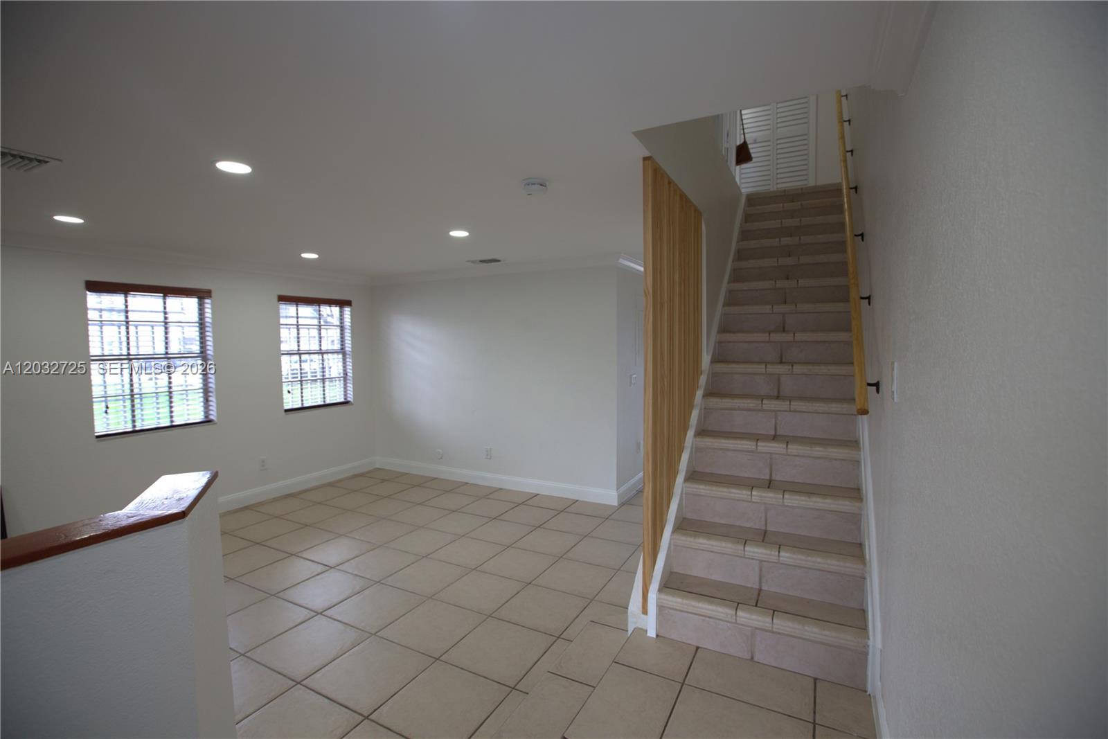 SUNSET HARBOUR SEC IV - Residential Lease