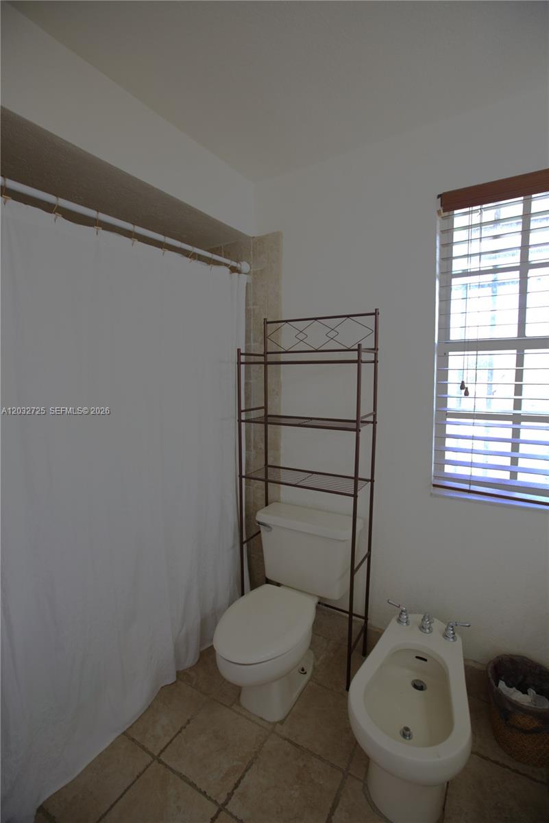 SUNSET HARBOUR SEC IV - Residential Lease