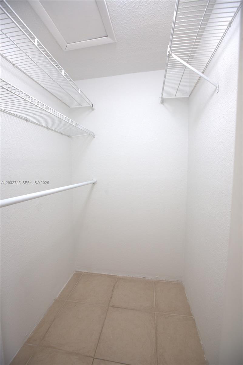 SUNSET HARBOUR SEC IV - Residential Lease
