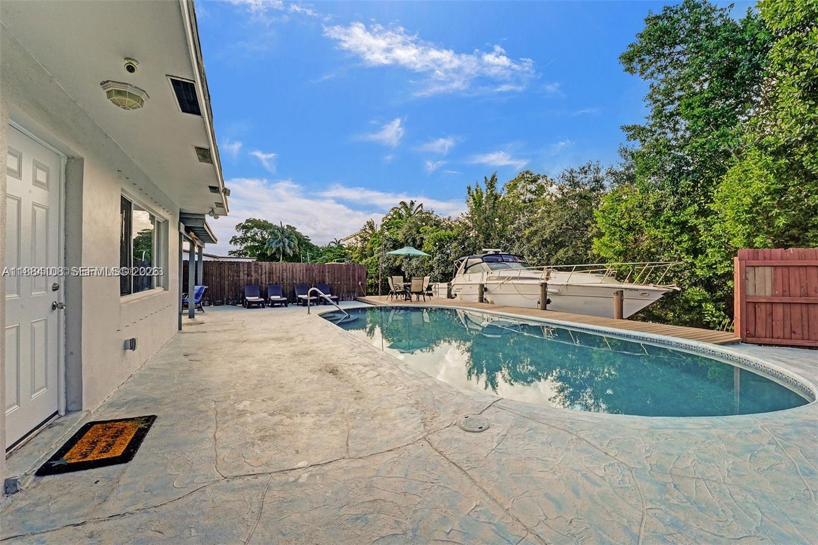 DAVIS ISLES SEC 5 - Residential