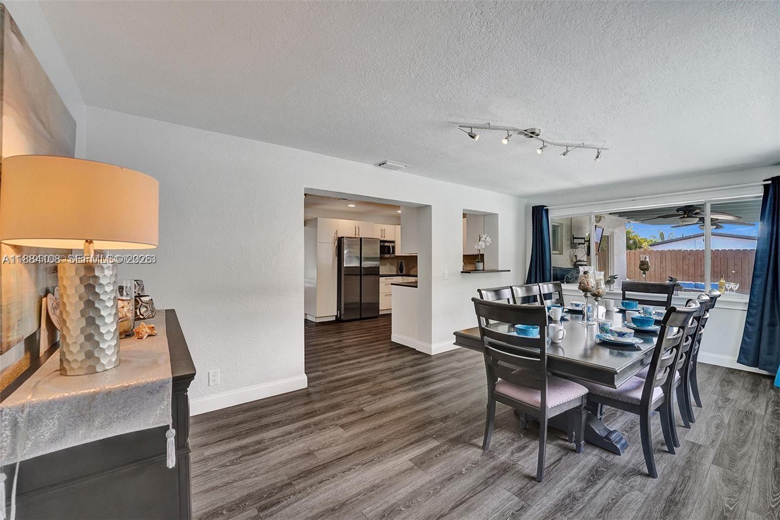 DAVIS ISLES SEC 5 - Residential