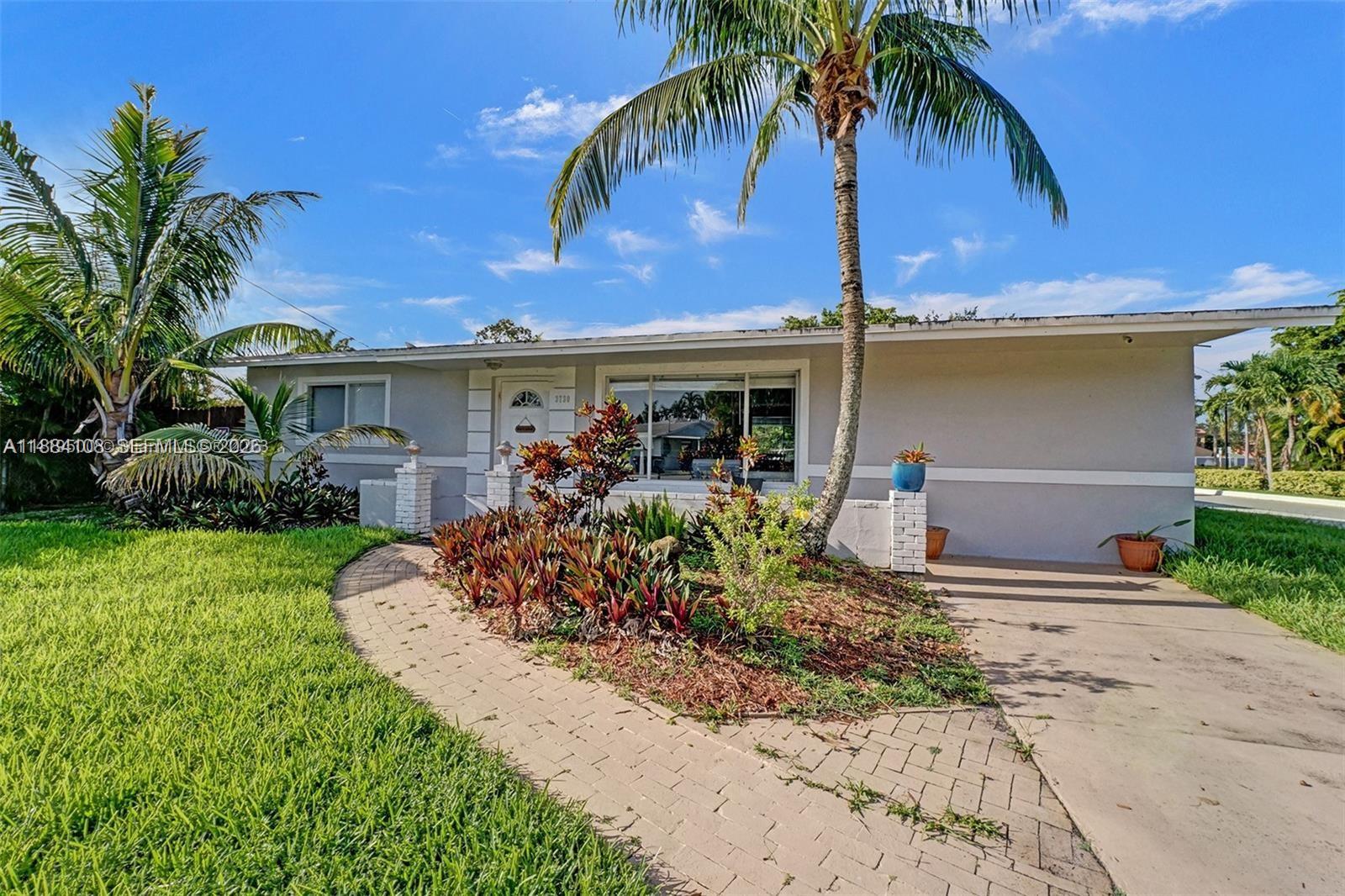 DAVIS ISLES SEC 5 - Residential