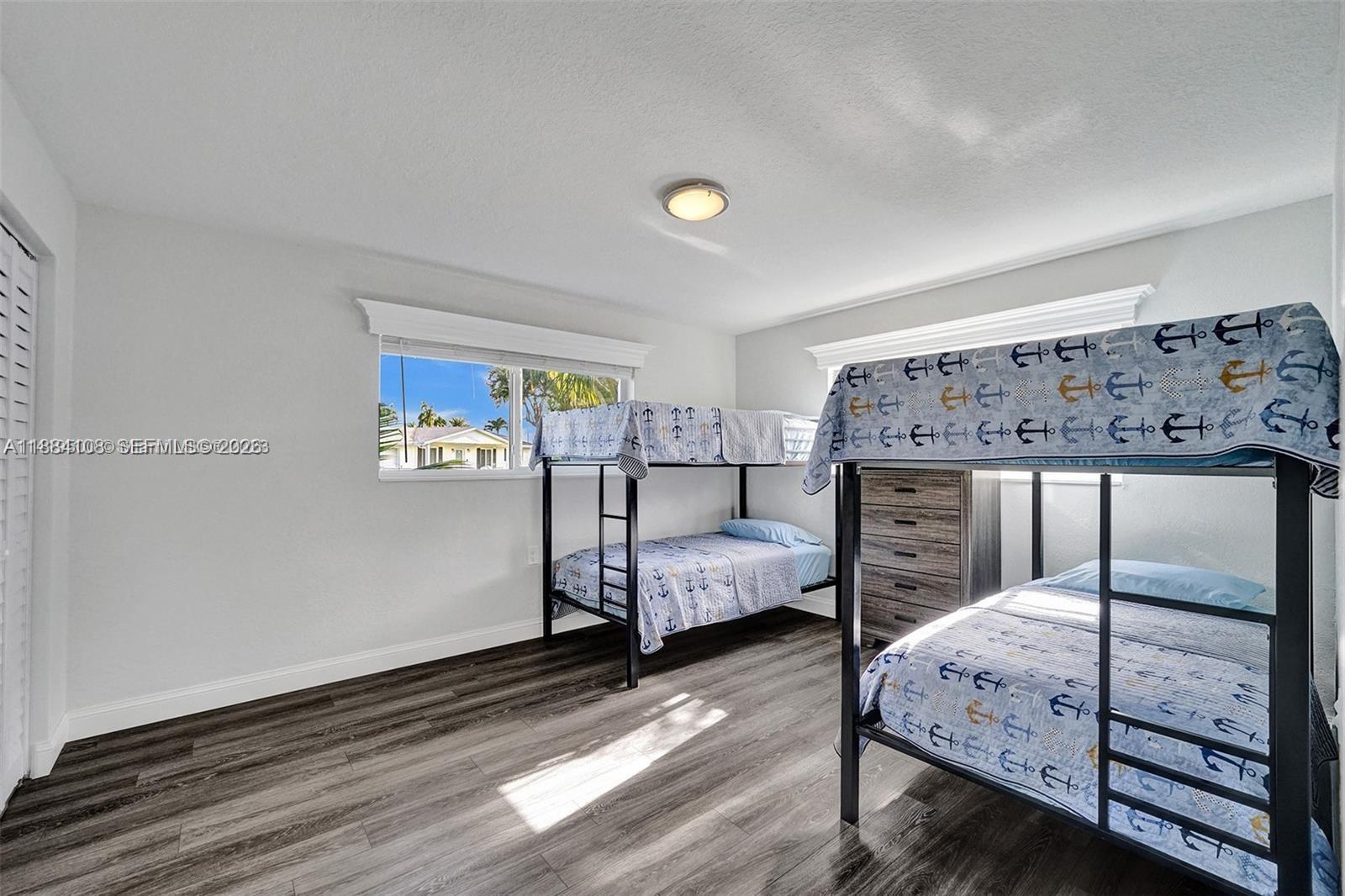 DAVIS ISLES SEC 5 - Residential