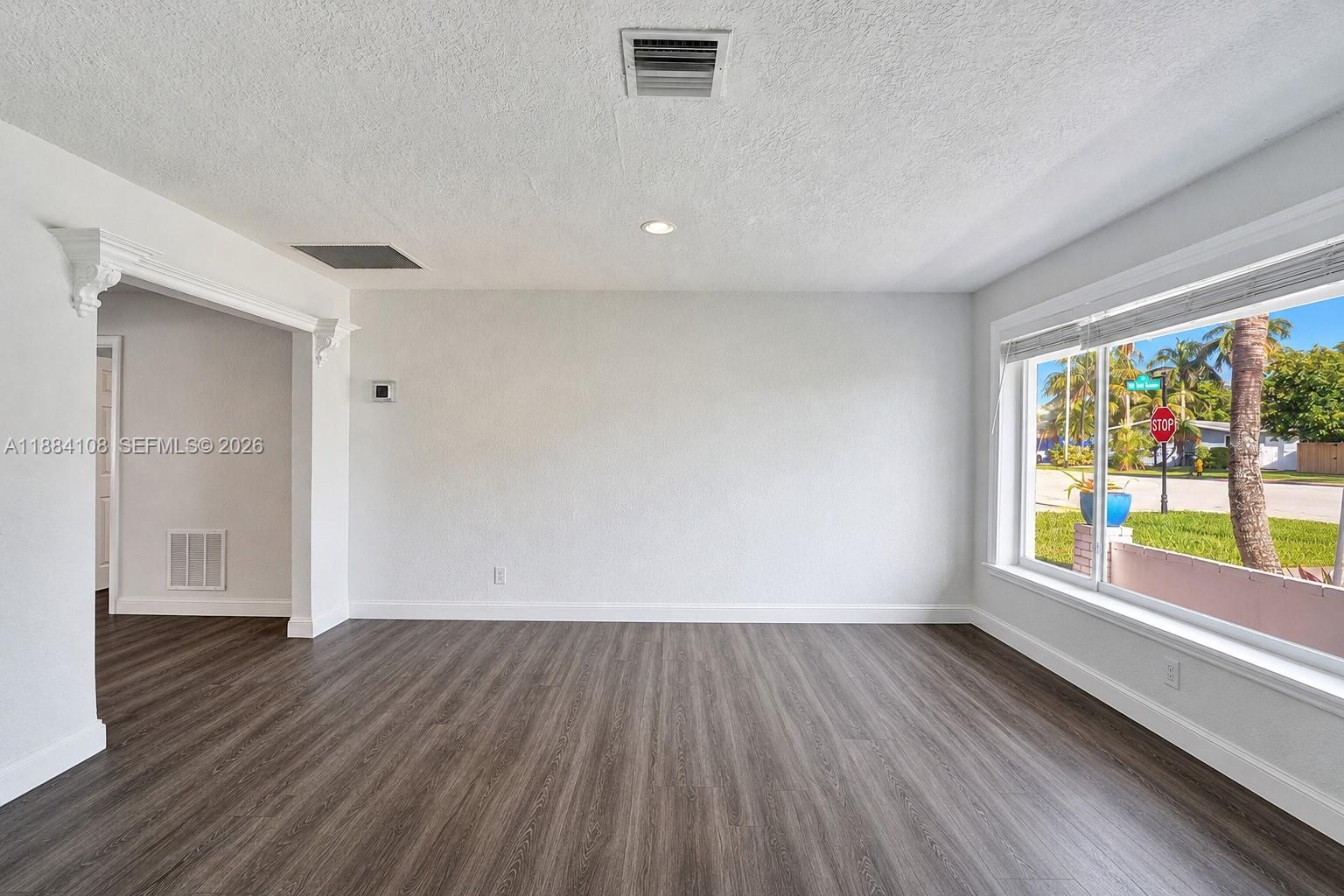 DAVIS ISLES SEC 5 - Residential