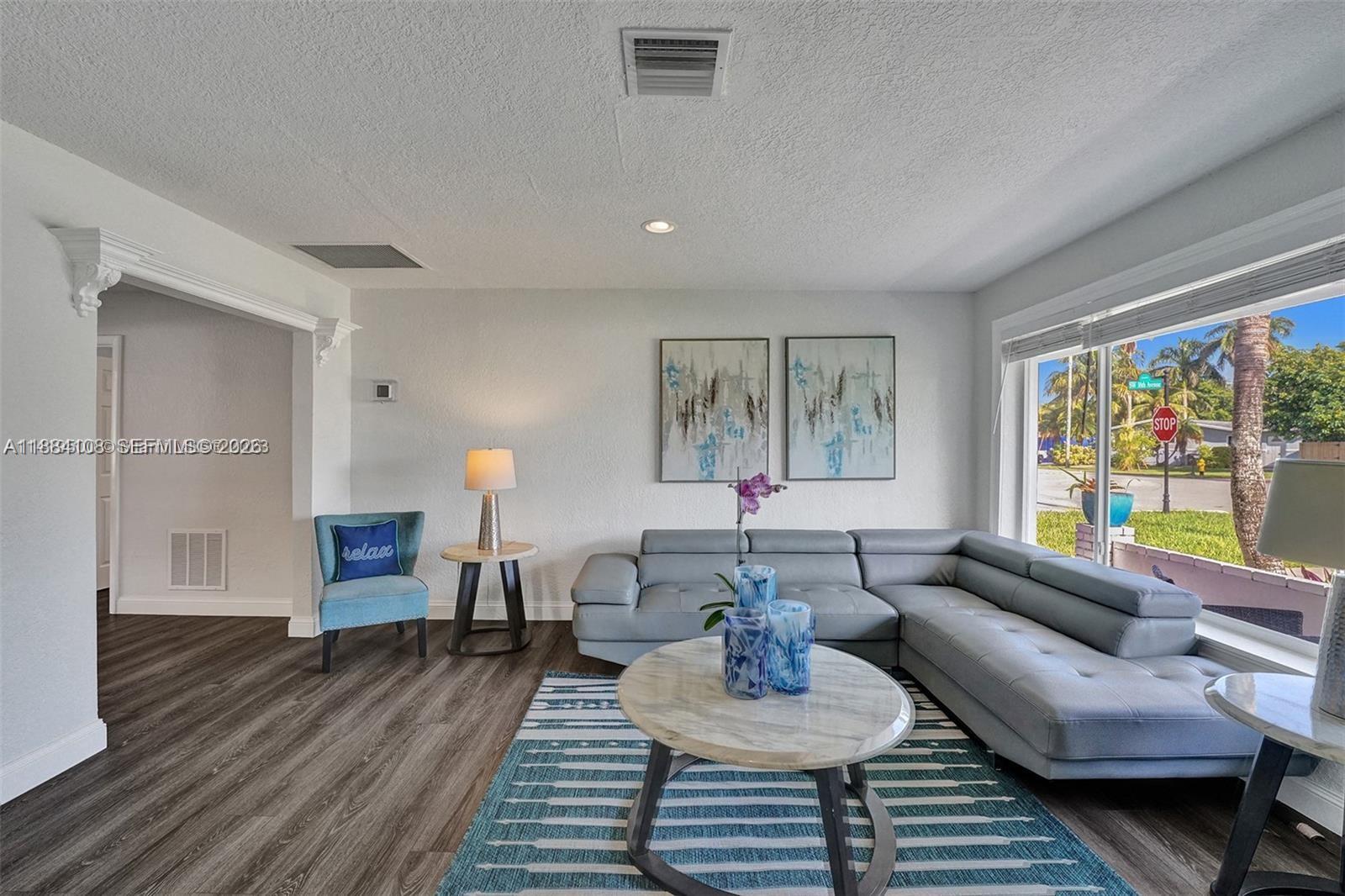 DAVIS ISLES SEC 5 - Residential
