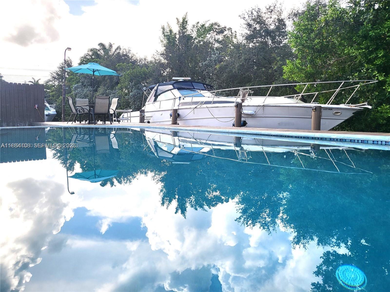 DAVIS ISLES SEC 5 - Residential