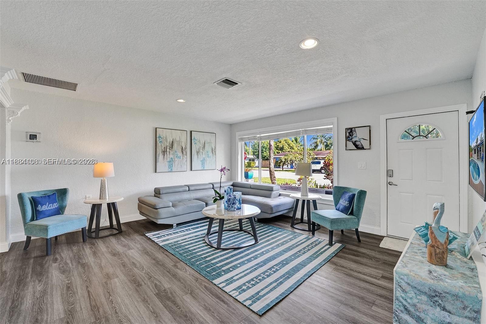 DAVIS ISLES SEC 5 - Residential