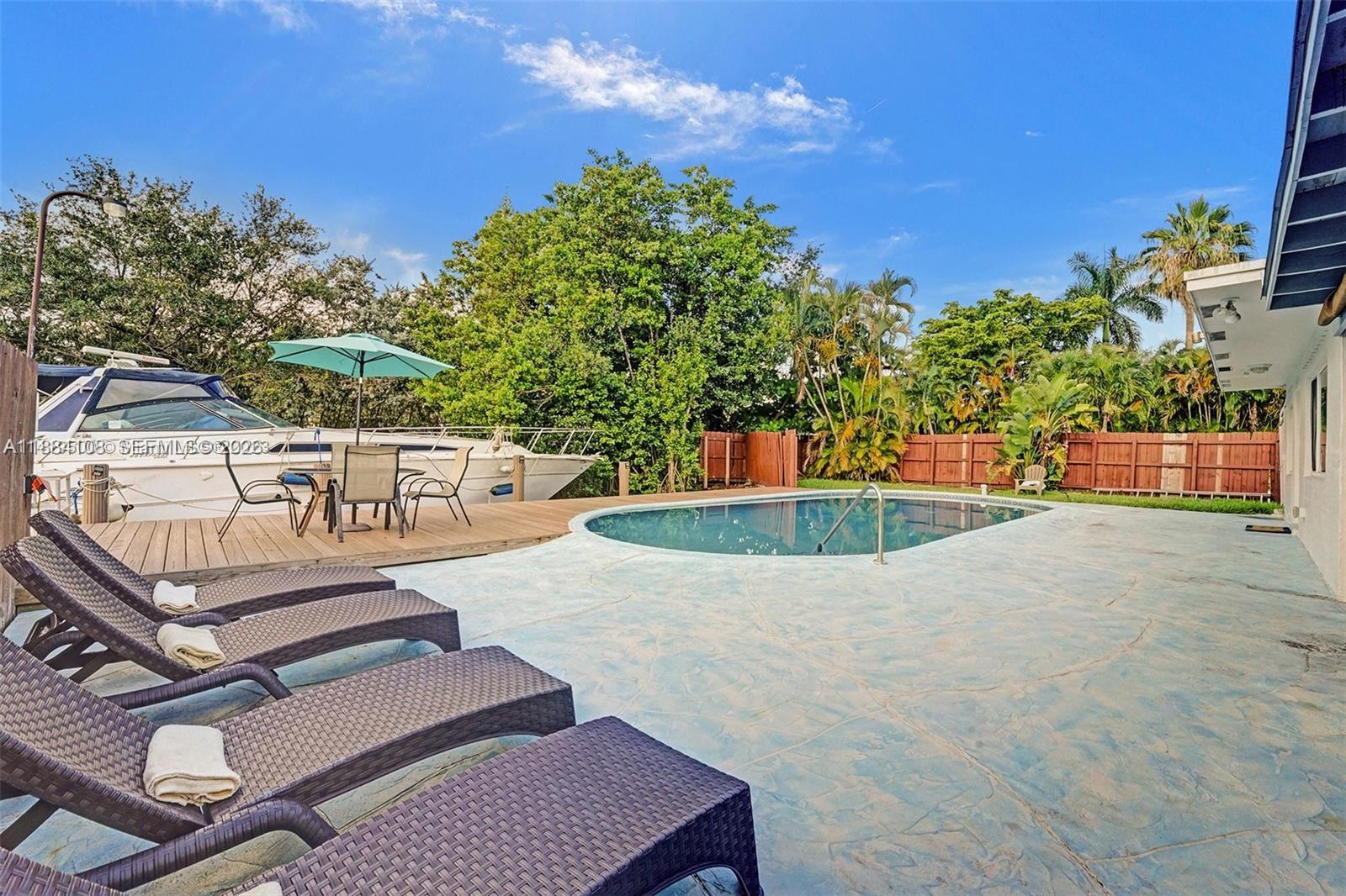 DAVIS ISLES SEC 5 - Residential