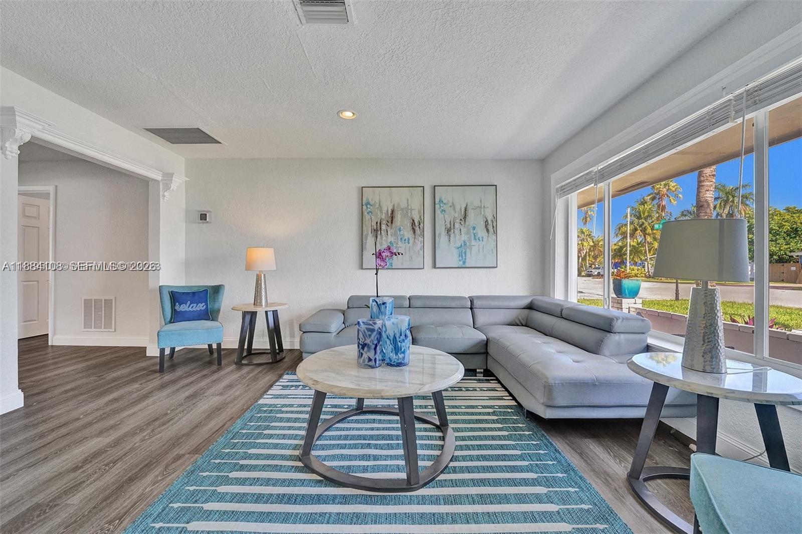 DAVIS ISLES SEC 5 - Residential