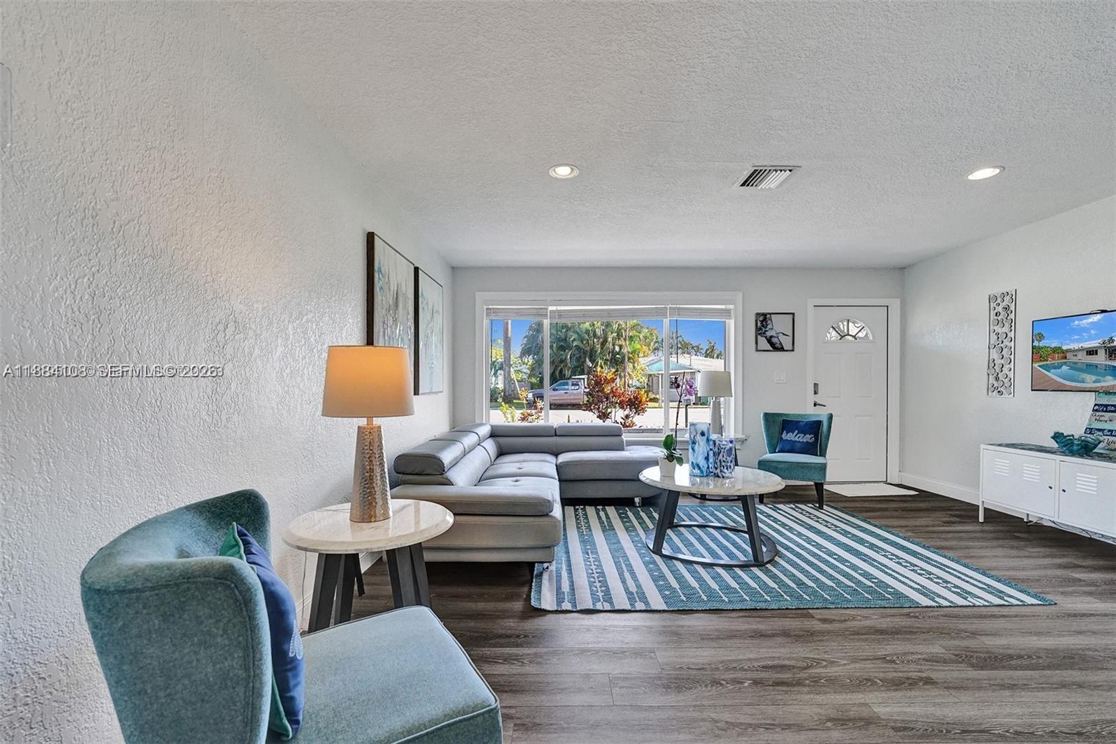 DAVIS ISLES SEC 5 - Residential