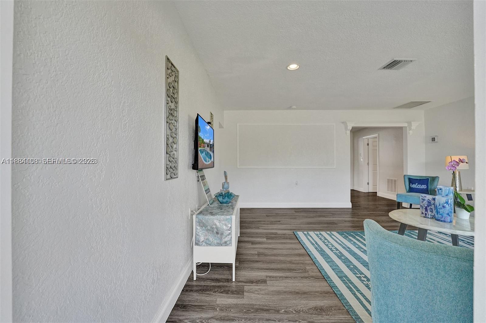 DAVIS ISLES SEC 5 - Residential