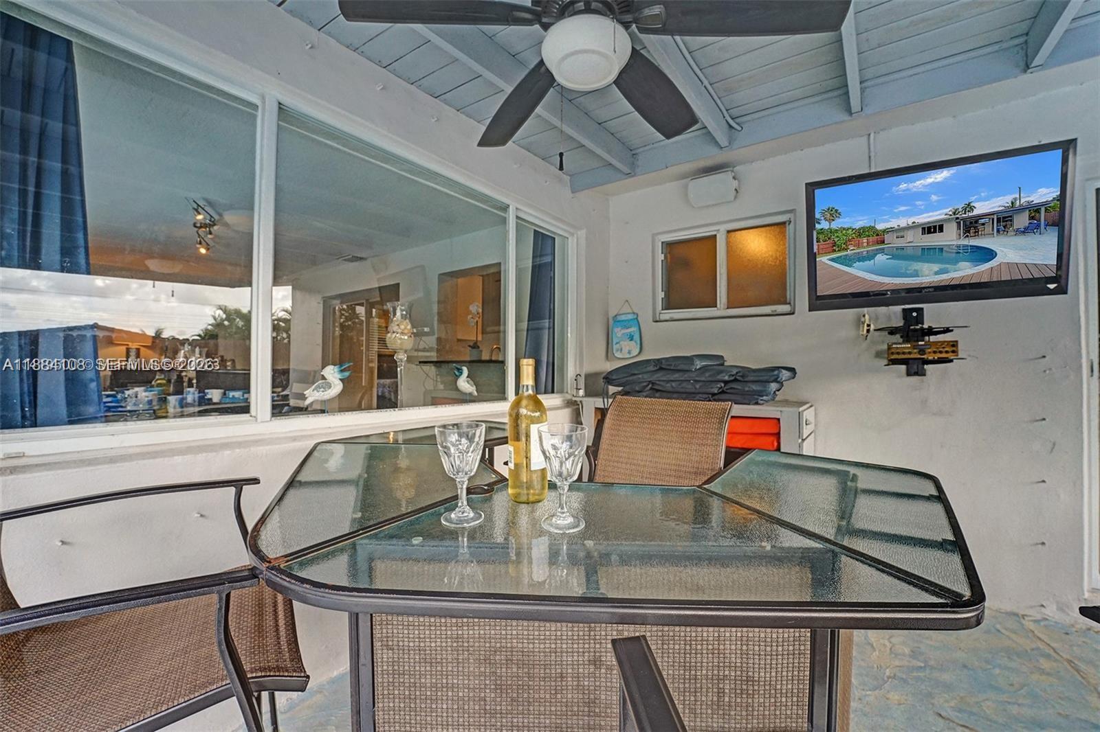 DAVIS ISLES SEC 5 - Residential