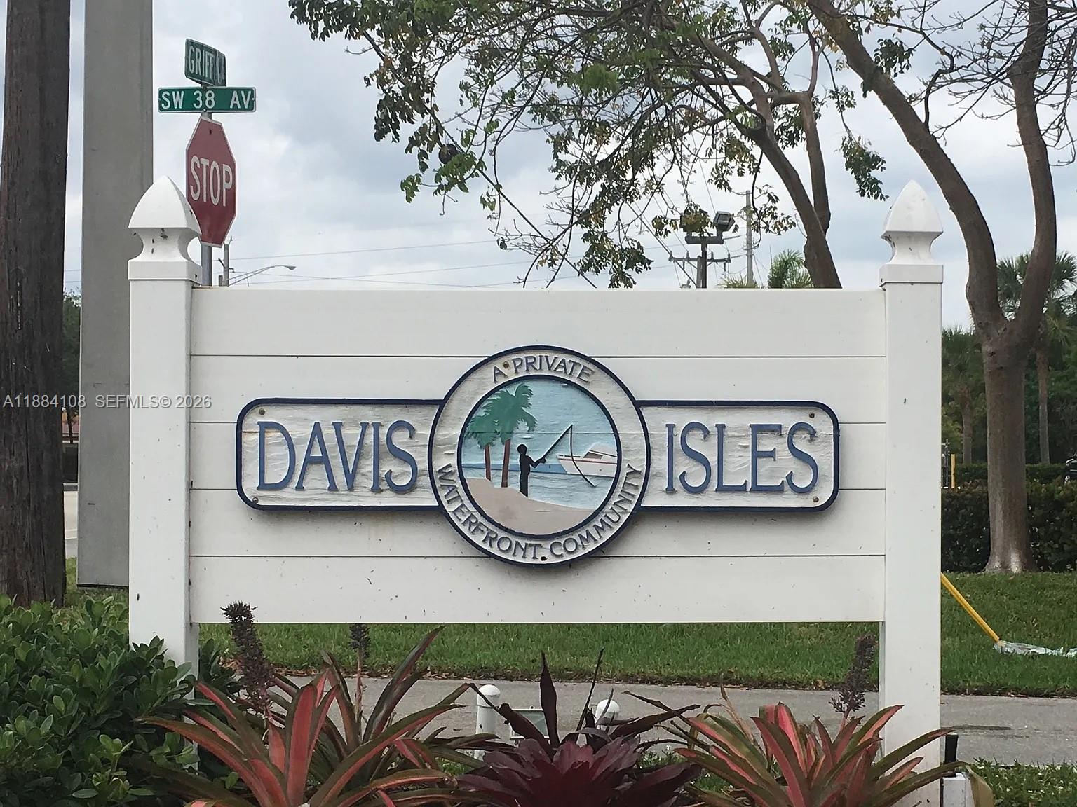 DAVIS ISLES SEC 5 - Residential