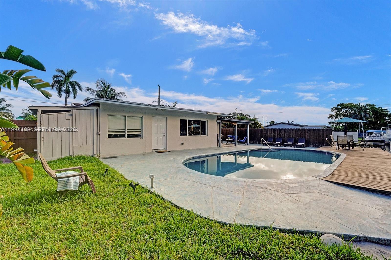 DAVIS ISLES SEC 5 - Residential