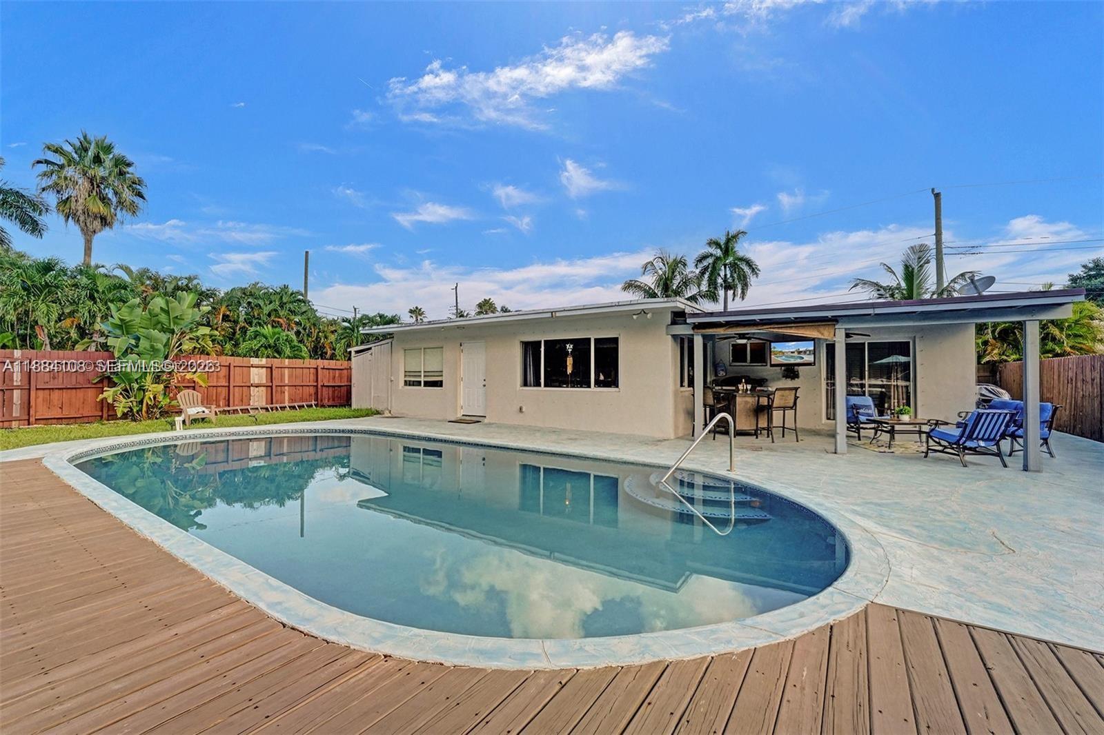 DAVIS ISLES SEC 5 - Residential
