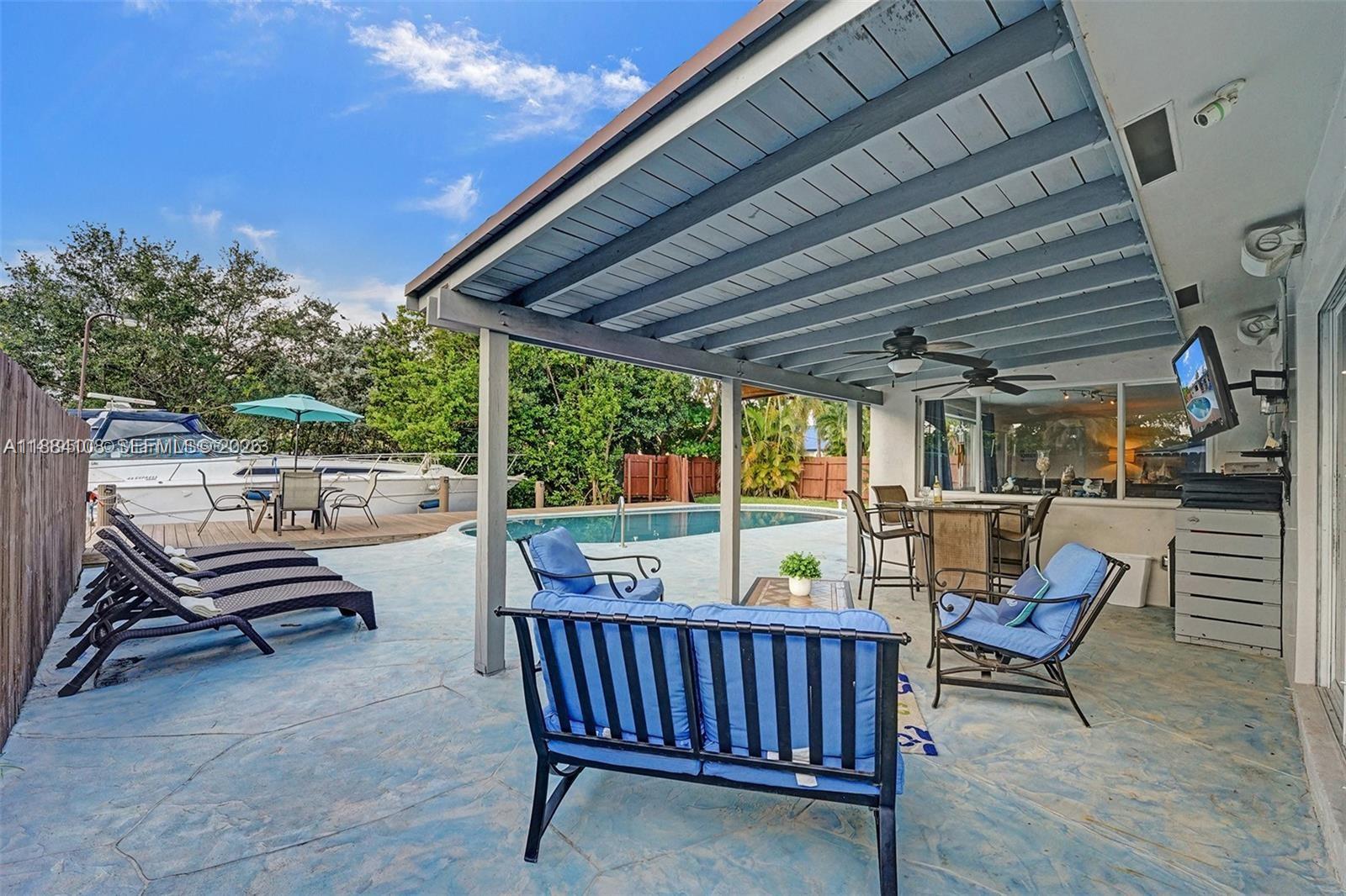 DAVIS ISLES SEC 5 - Residential