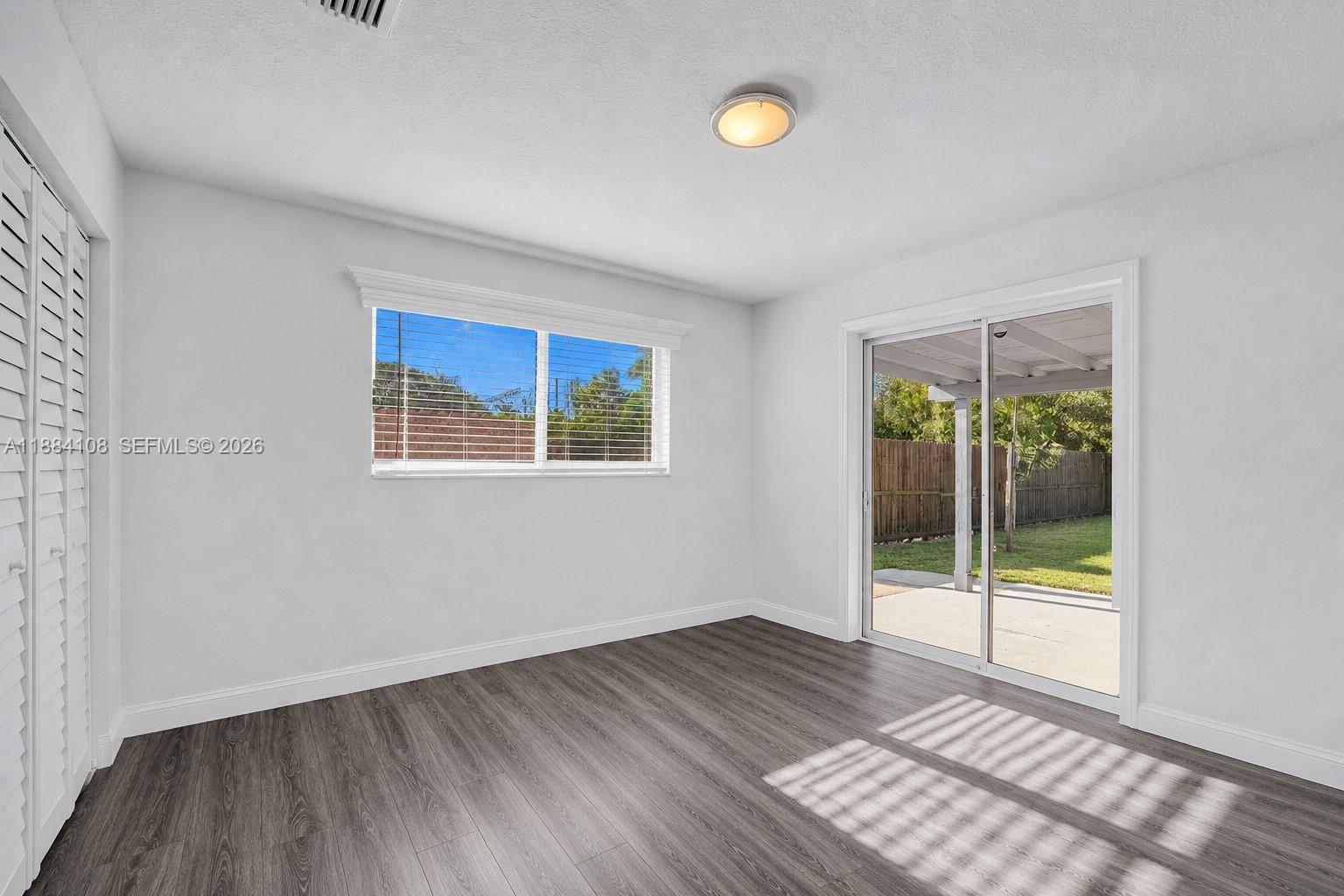 DAVIS ISLES SEC 5 - Residential