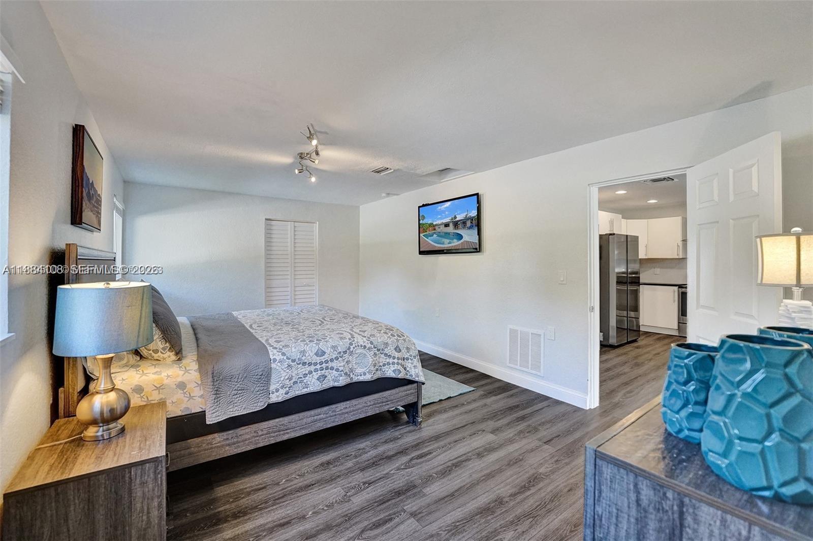DAVIS ISLES SEC 5 - Residential