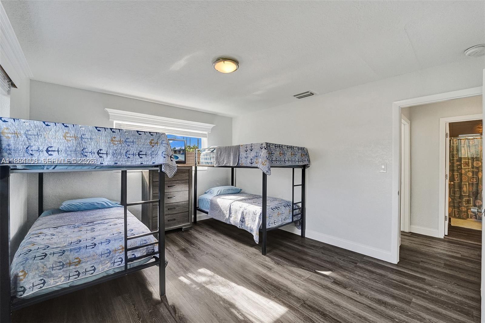 DAVIS ISLES SEC 5 - Residential