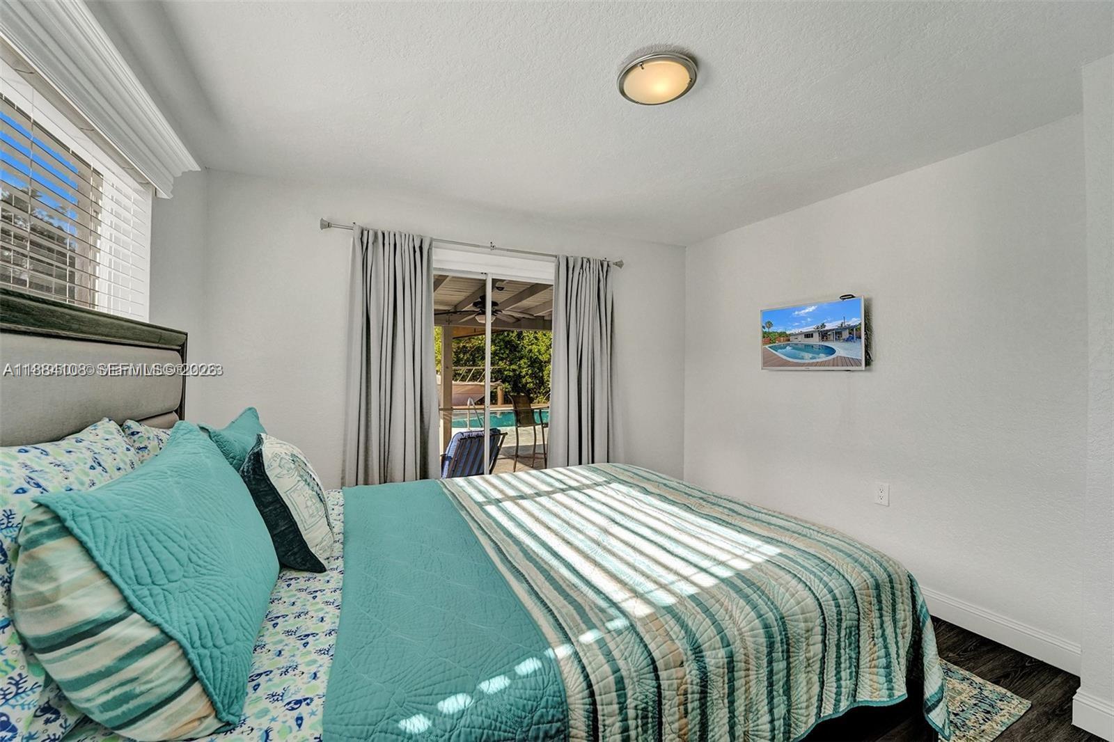 DAVIS ISLES SEC 5 - Residential