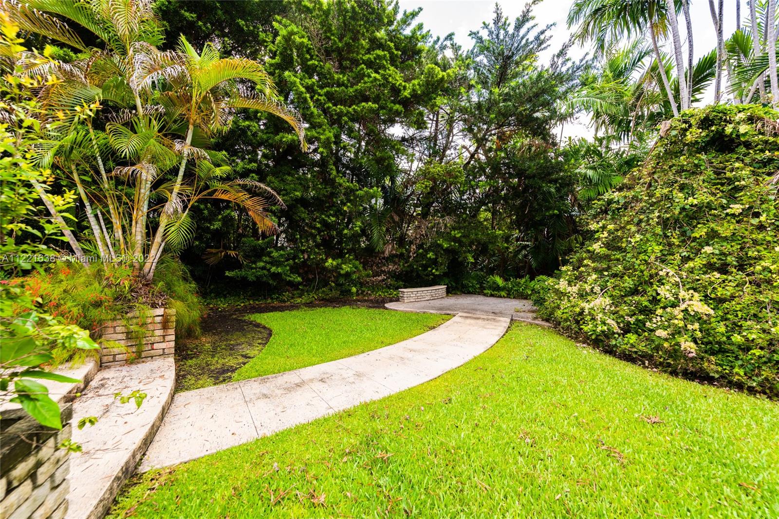 LA GORCE ISLAND - Residential