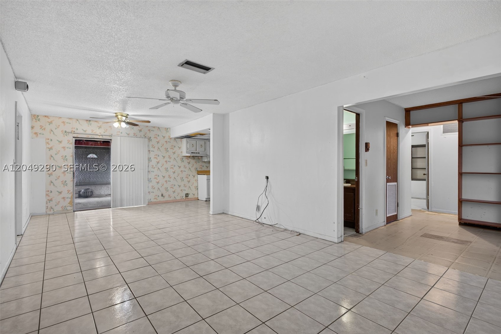 NORTH LAUDERDALE VILLAGE - Residential