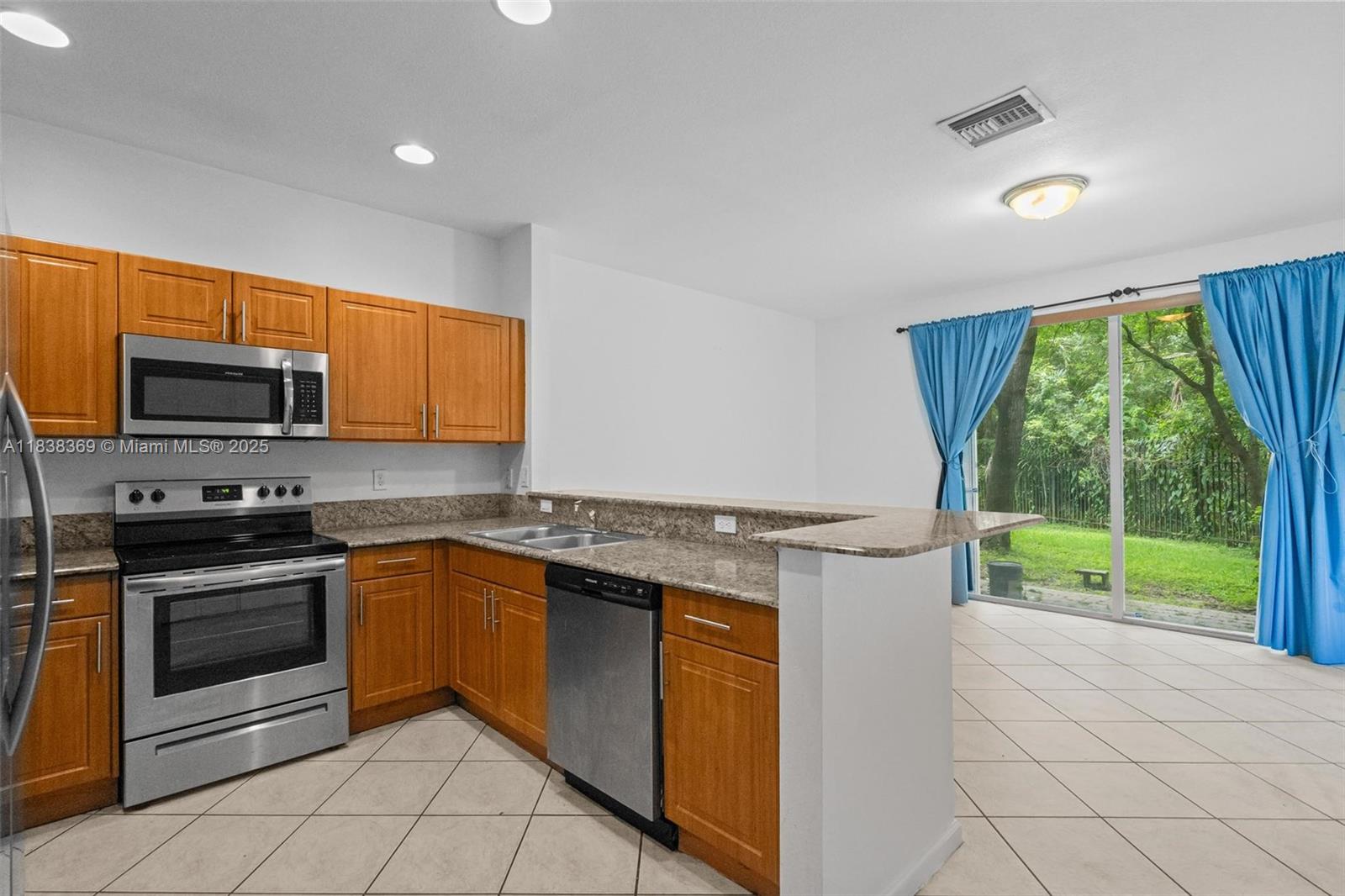 TUSCANY 3 CONDO - Residential Lease