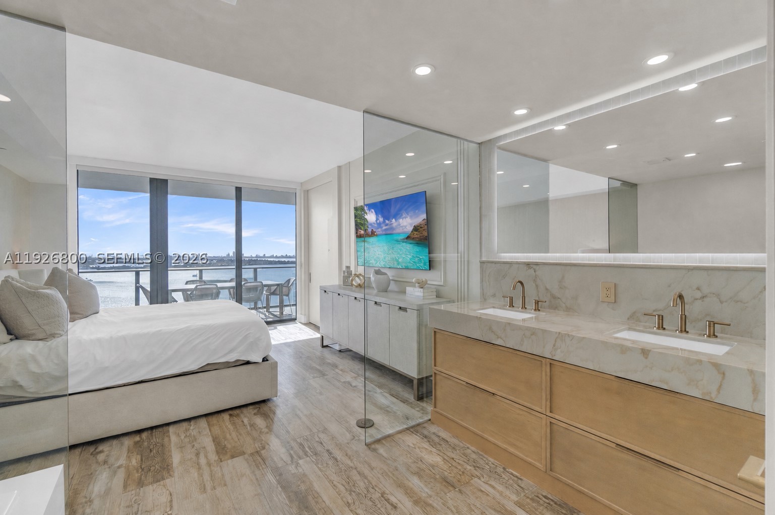 Paraiso Bay Condo - Residential