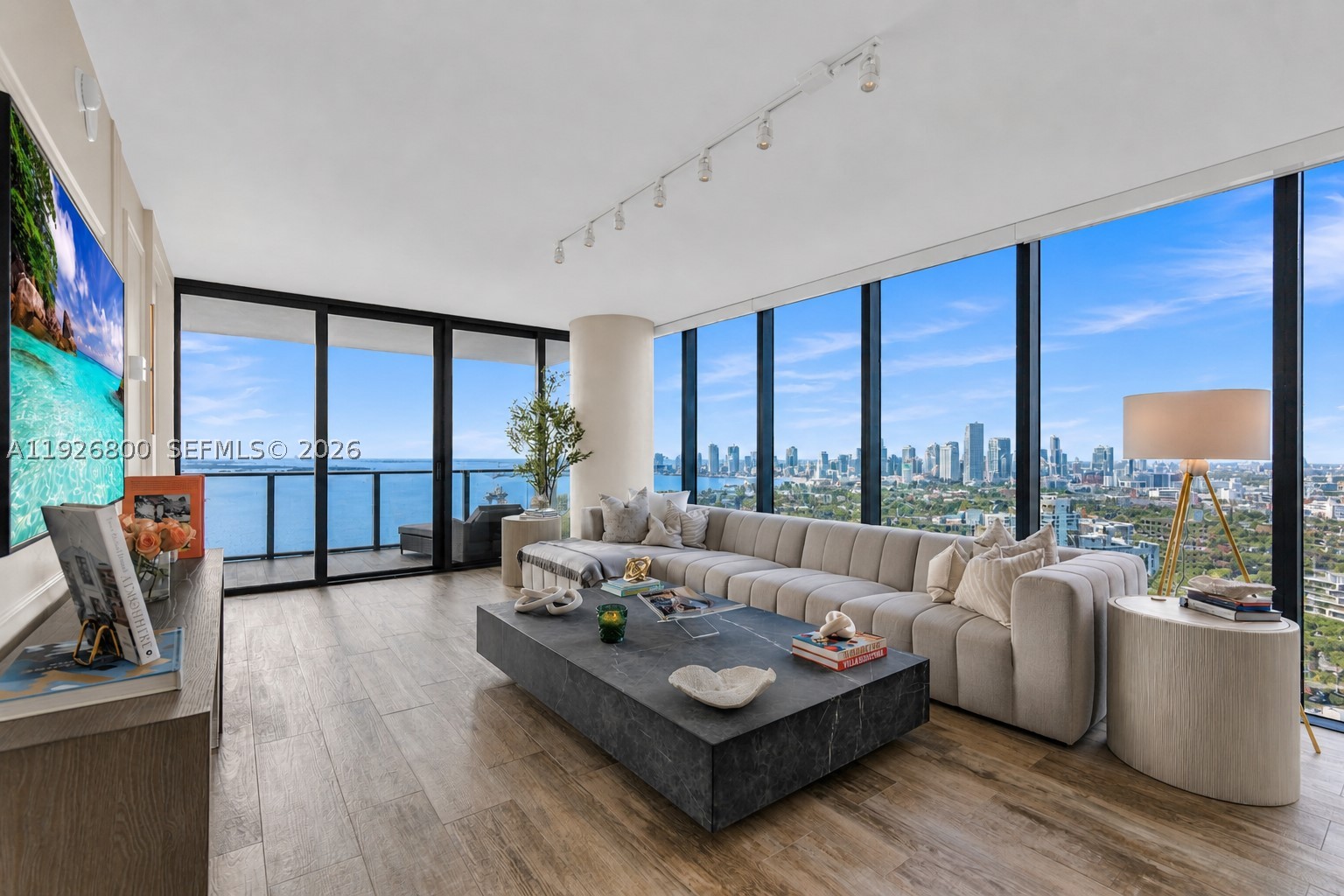 Paraiso Bay Condo - Residential