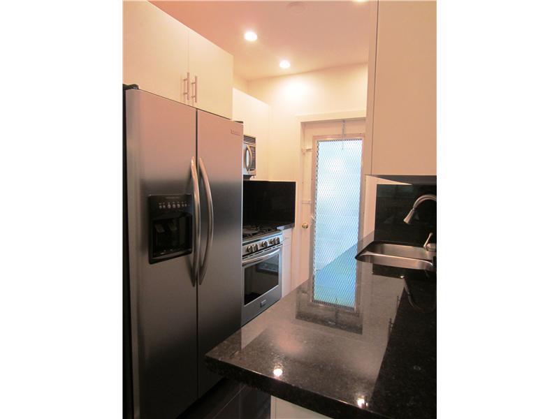 THE BEVERLY ARMS CONDO - Residential Lease
