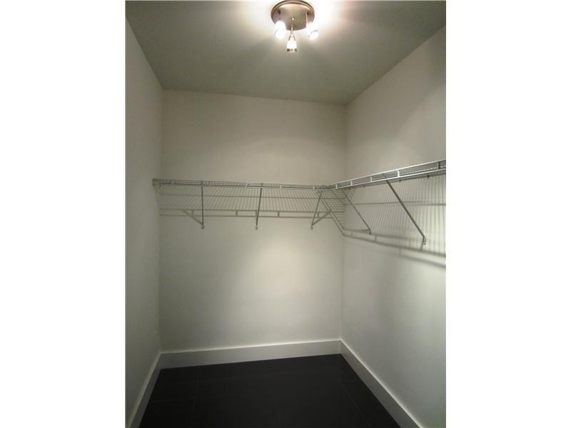 THE BEVERLY ARMS CONDO - Residential Lease