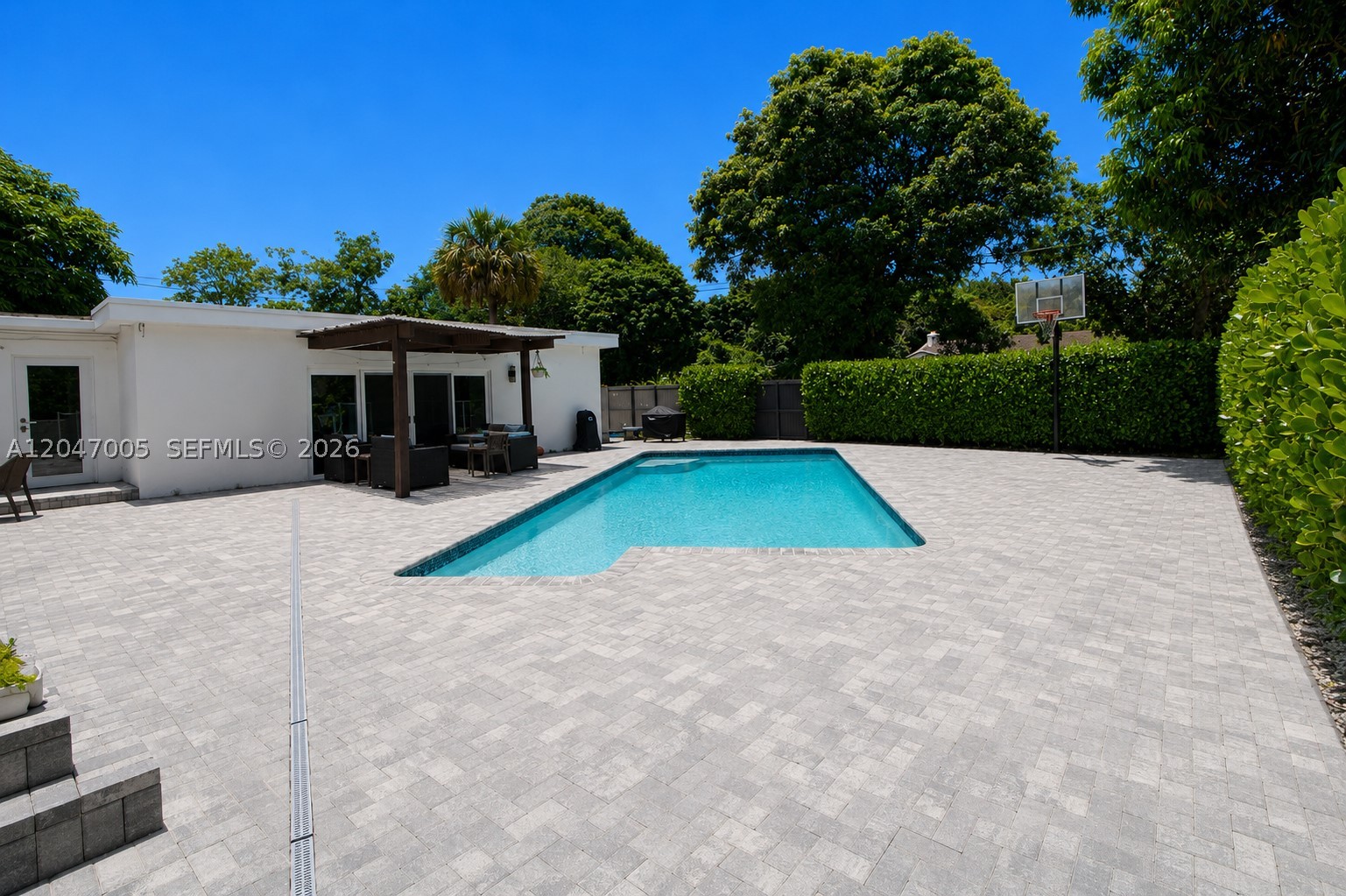 MIAMI SHORES EXTENSION - Residential