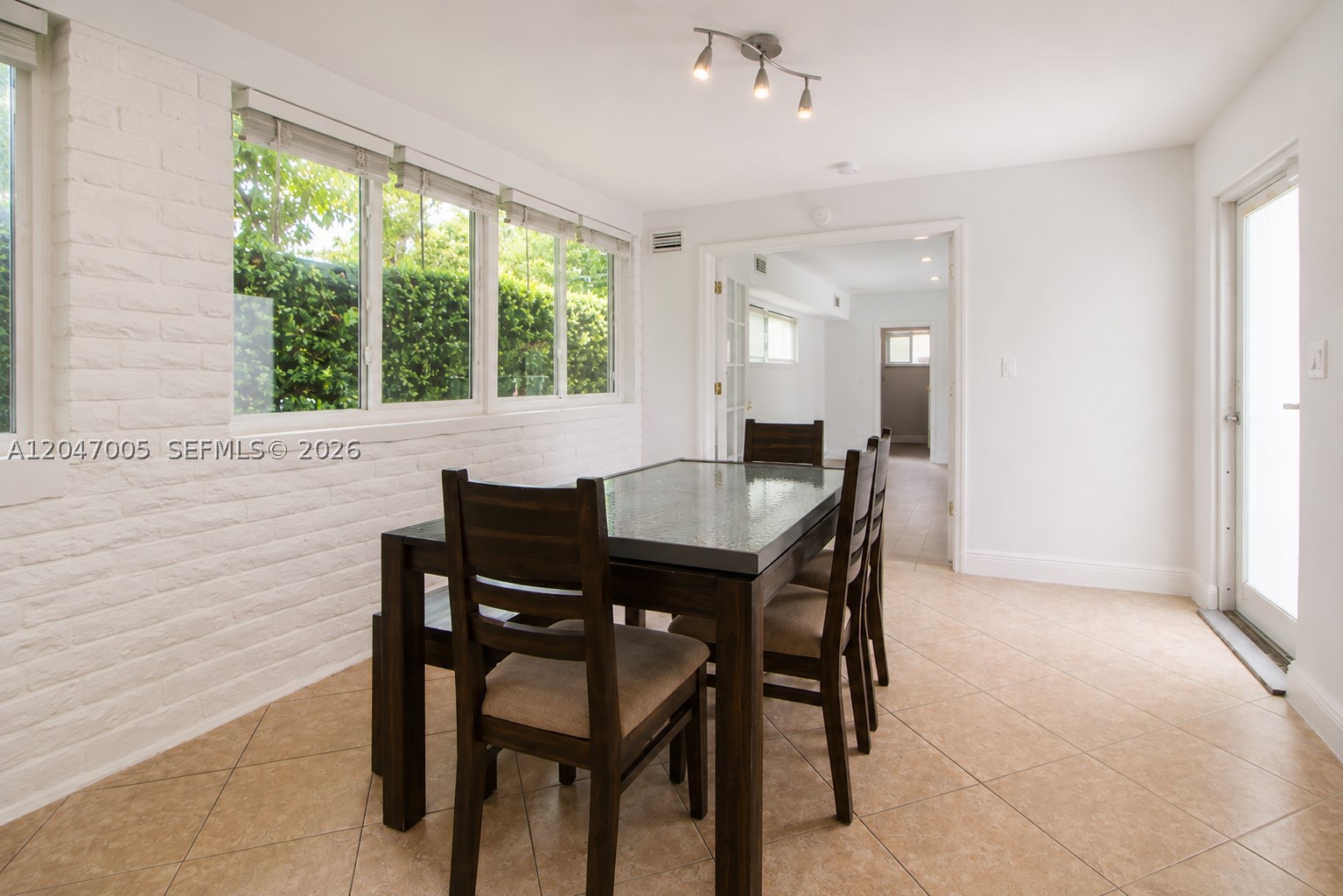 MIAMI SHORES EXTENSION - Residential