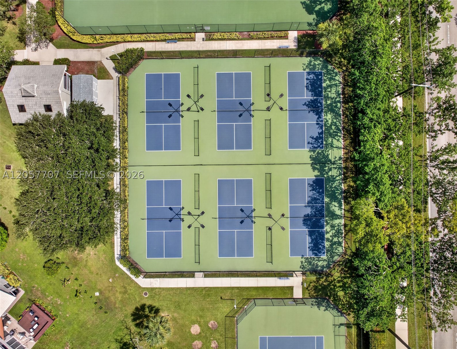 FOREST RIDGE CLUSTER HOME - Residential
