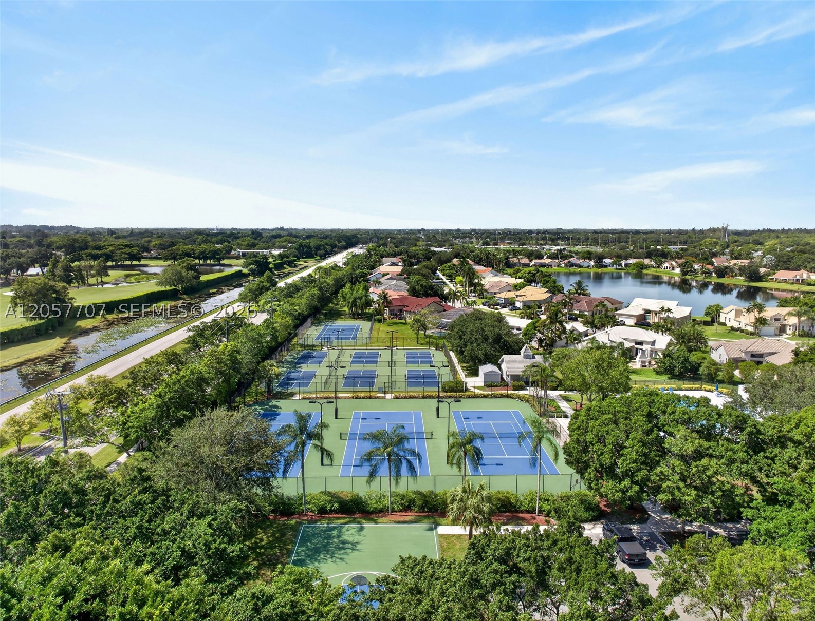FOREST RIDGE CLUSTER HOME - Residential