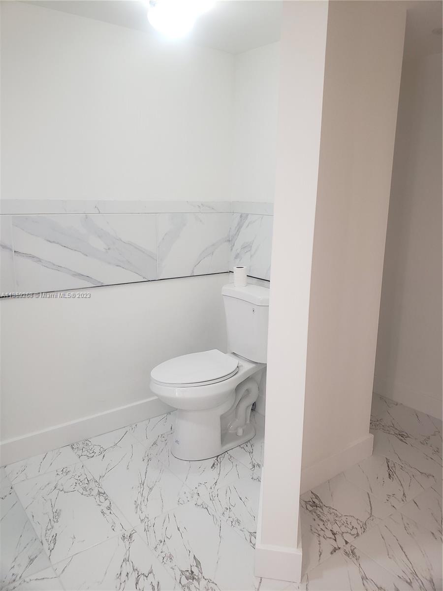 CANONGATE CONDO NO ONE - Residential