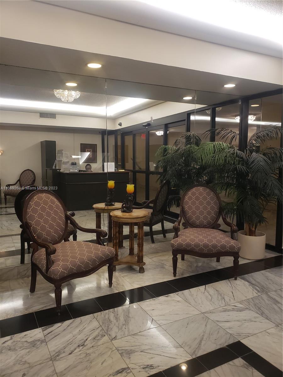 CANONGATE CONDO NO ONE - Residential