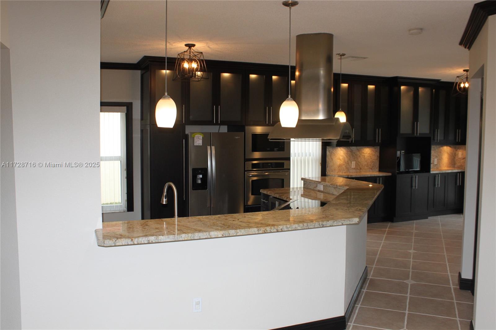 AMERITRAIL SECTION III - Residential Lease