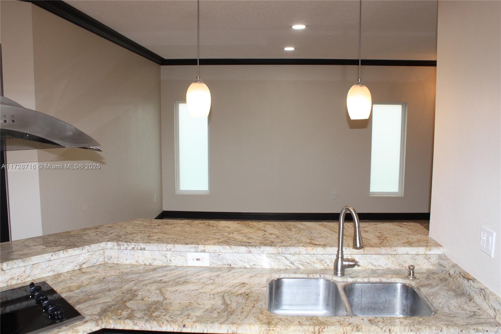 AMERITRAIL SECTION III - Residential Lease