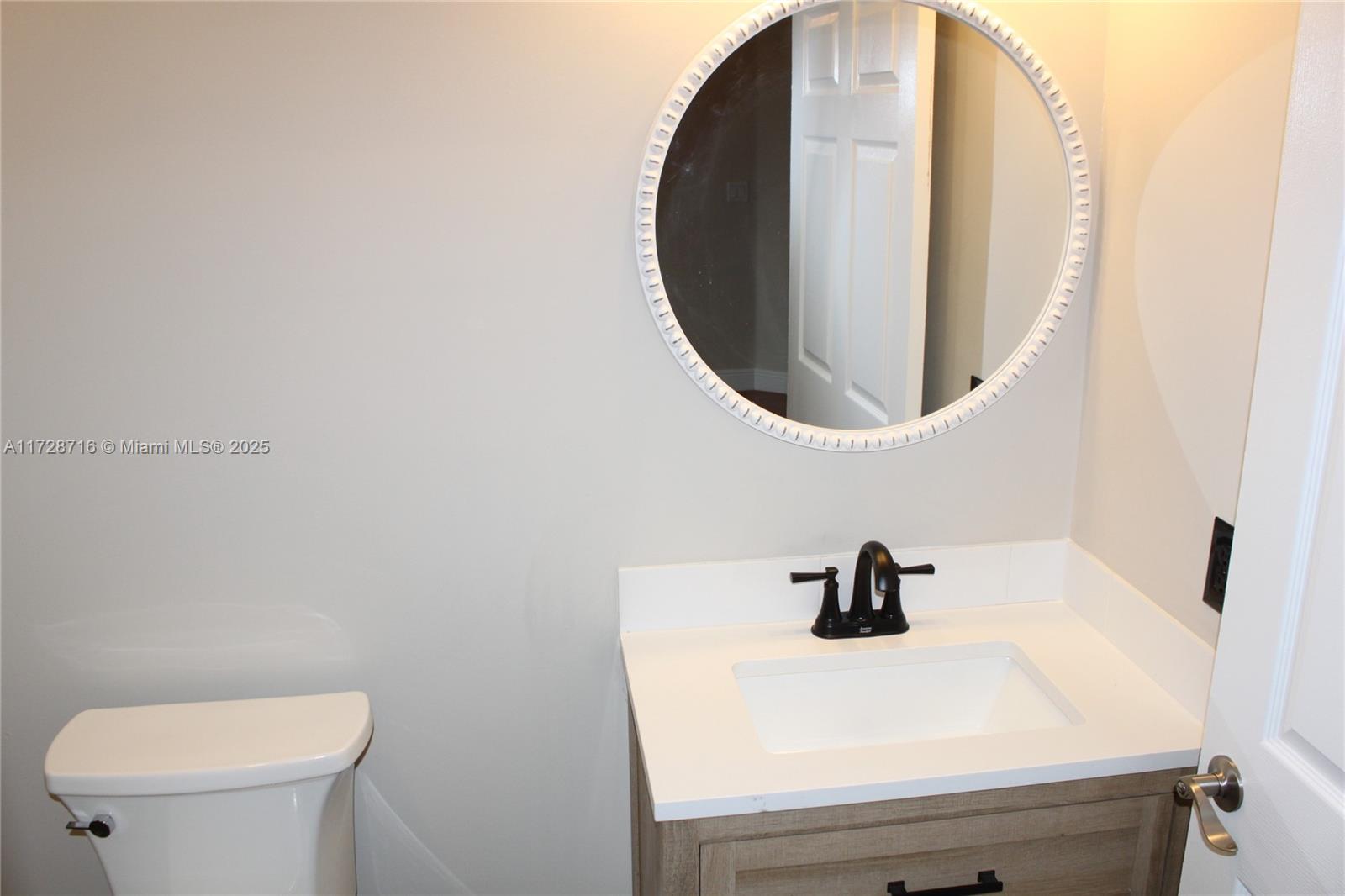 AMERITRAIL SECTION III - Residential Lease