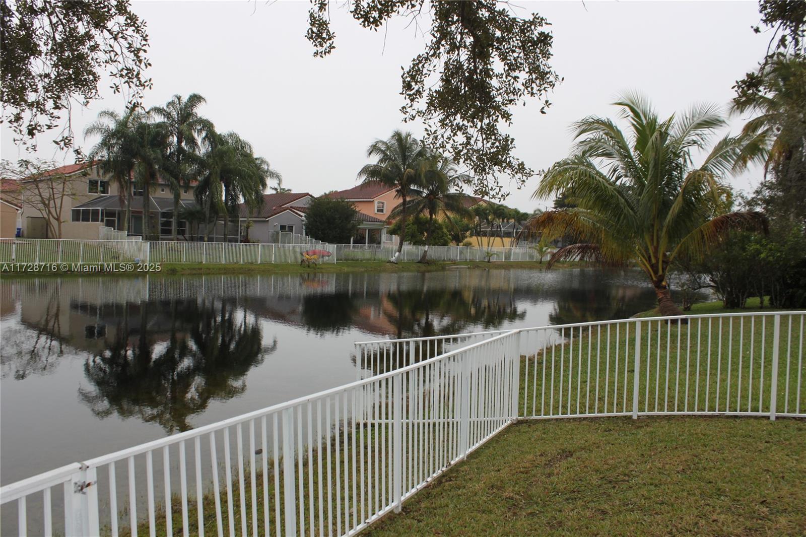 AMERITRAIL SECTION III - Residential Lease