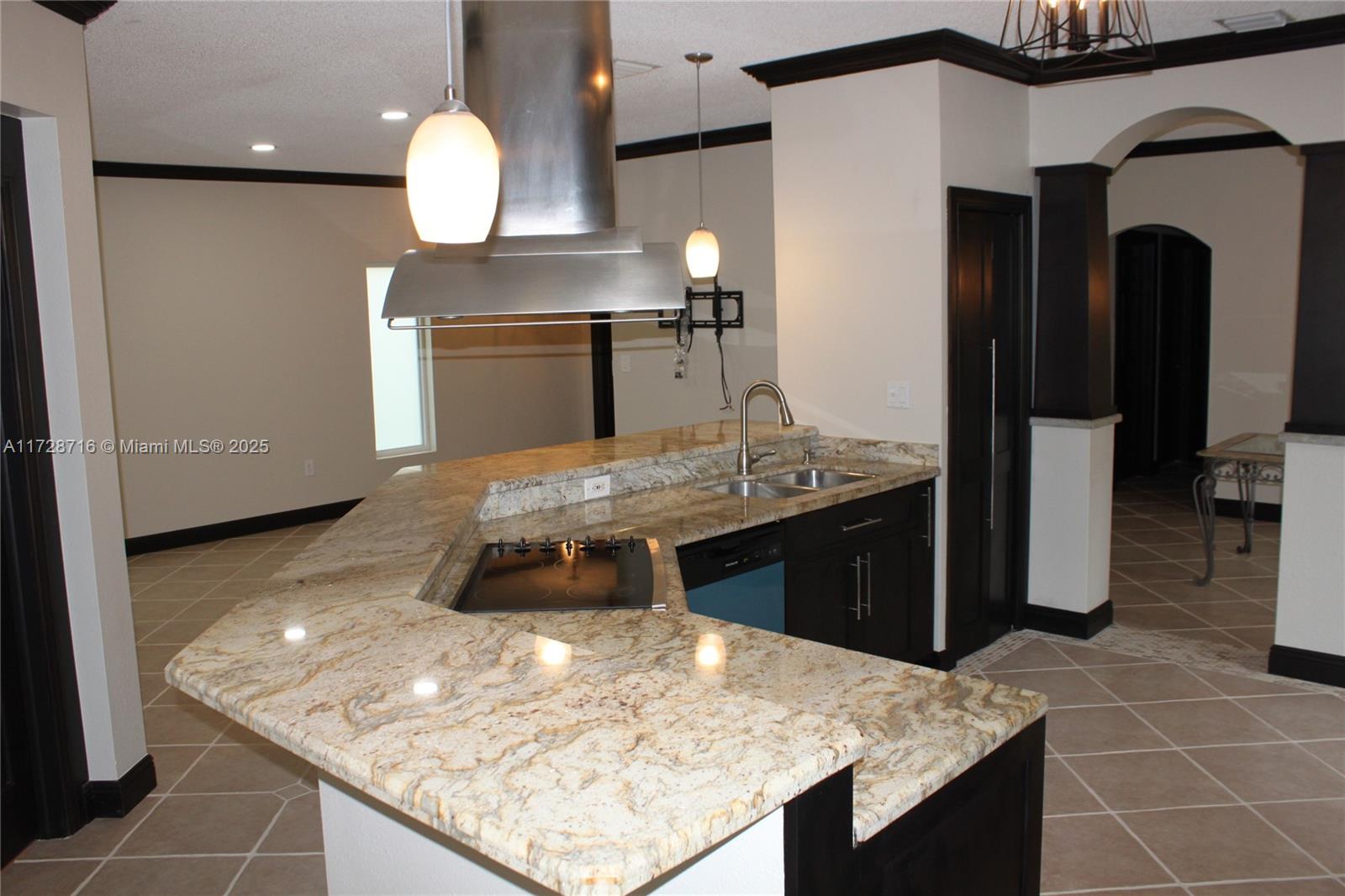 AMERITRAIL SECTION III - Residential Lease