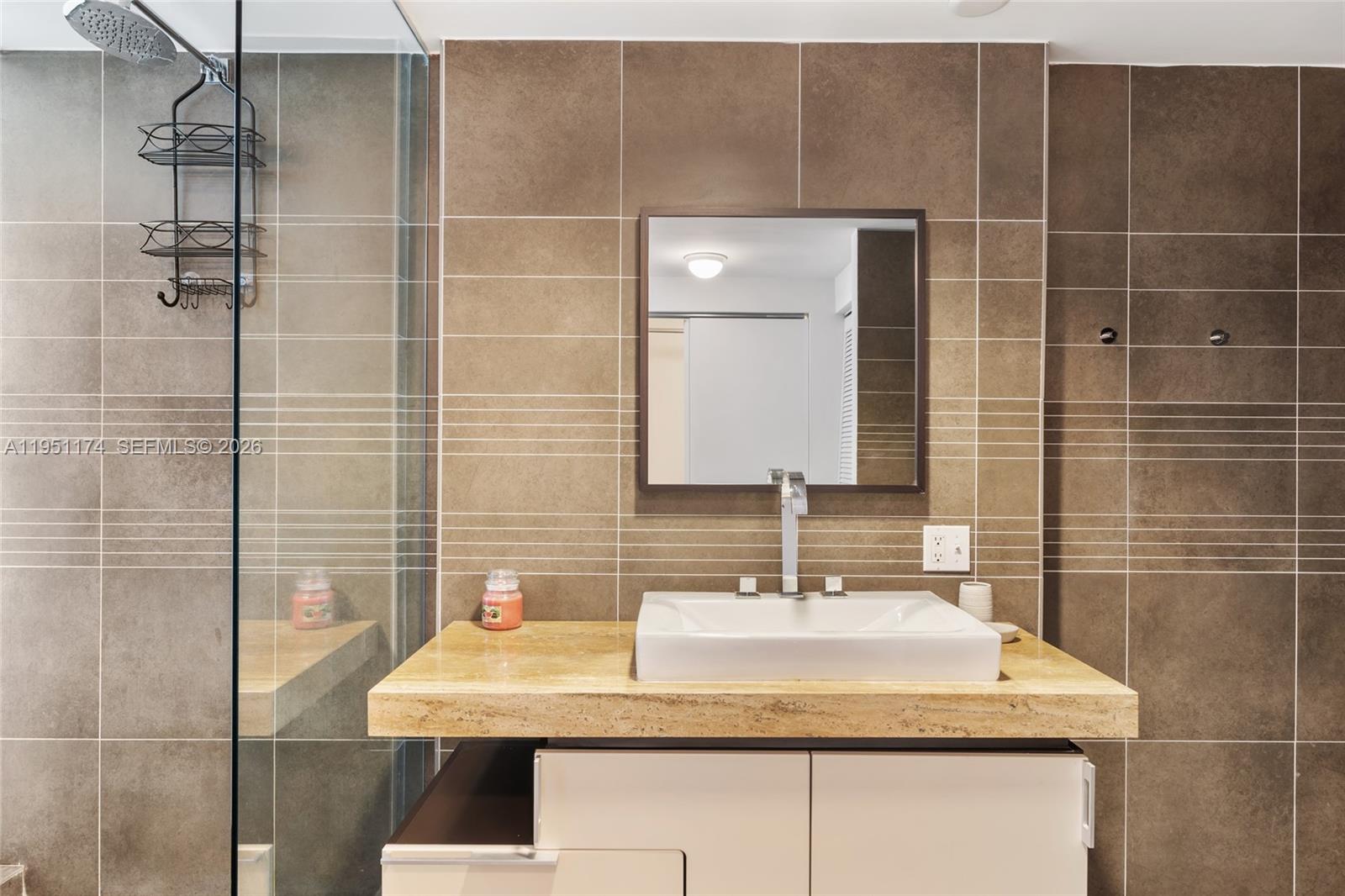 ARTEPARK NORTH CONDO - Residential