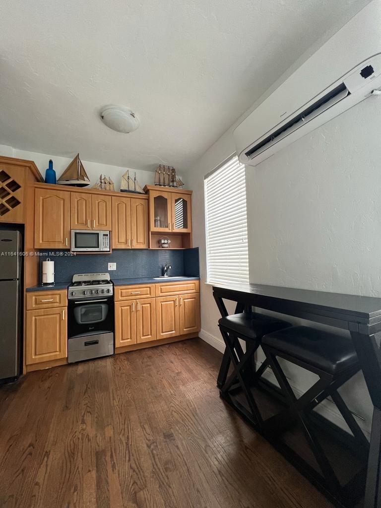 OCEAN TERRACE - Residential Lease
