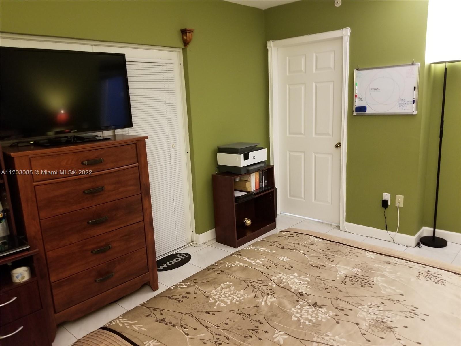 THE GALLERY PLAZA CONDO - Residential Lease