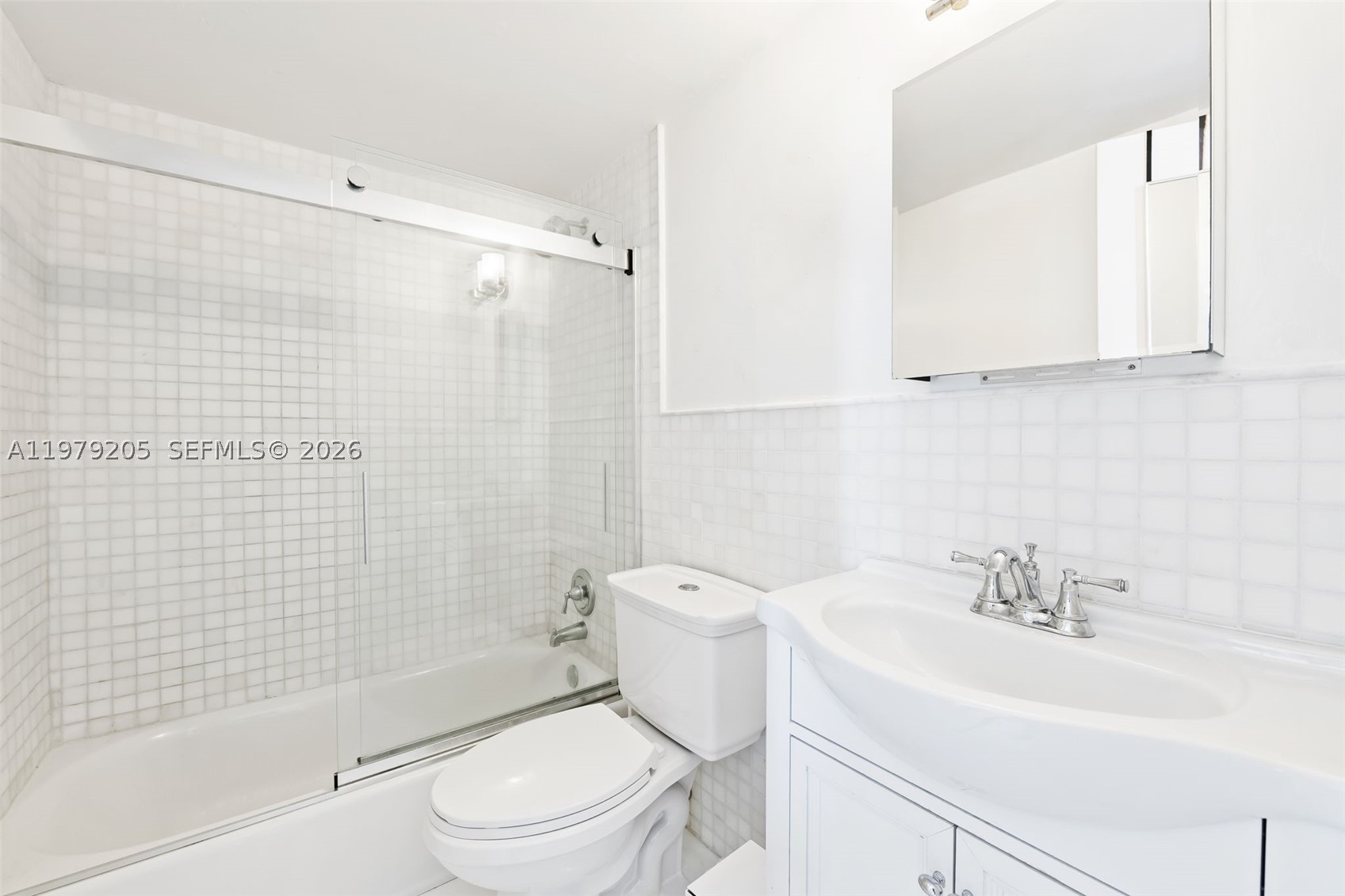 LINCOLN BAY TOWERS CONDO - Residential