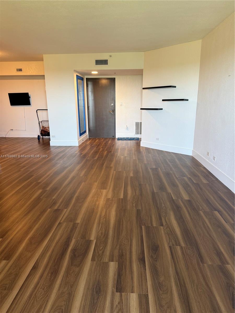 ENVIRON TOWERS II CONDO - Residential