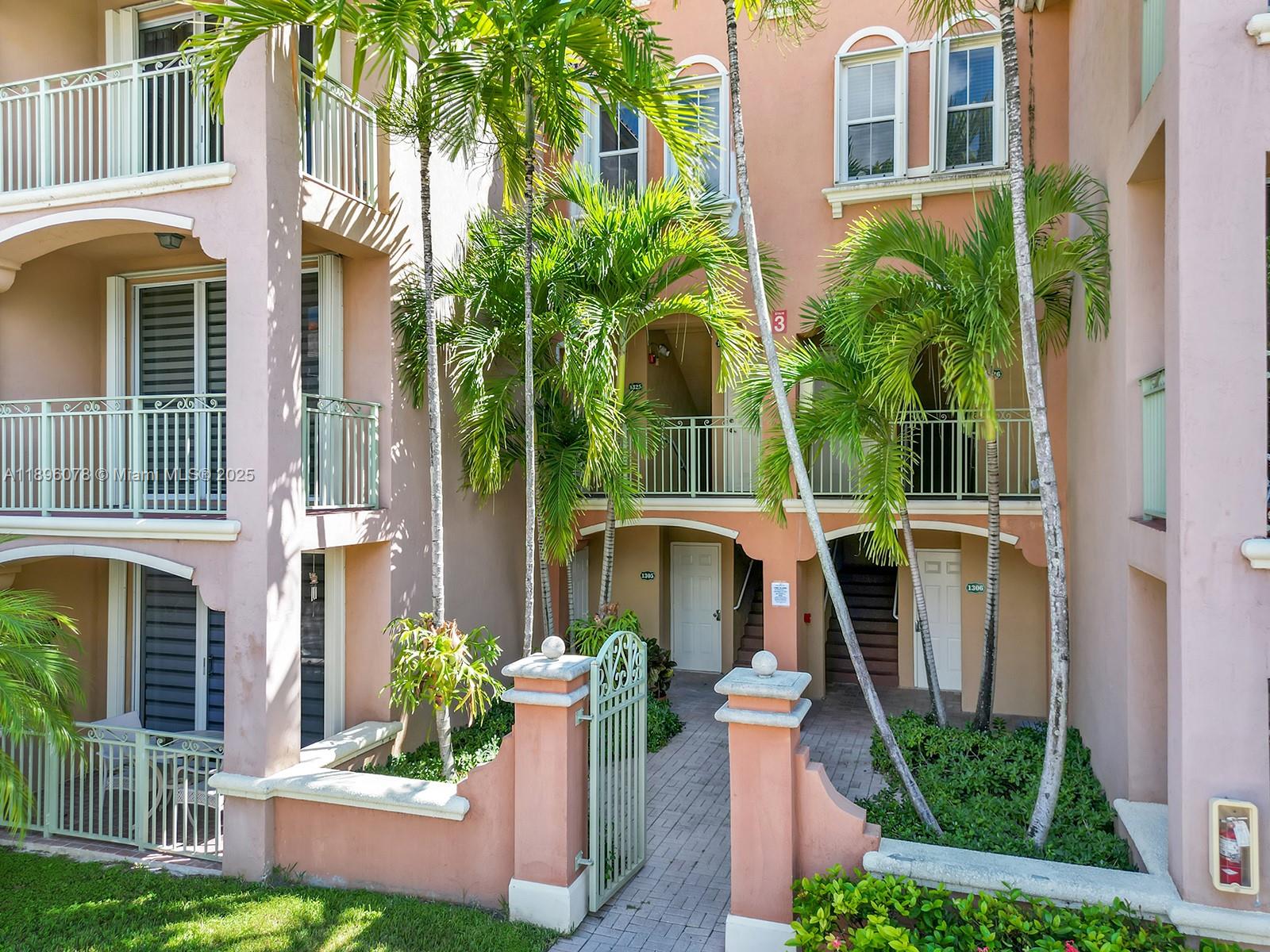 THE COURTS AT DORAL ISLES - Residential Lease
